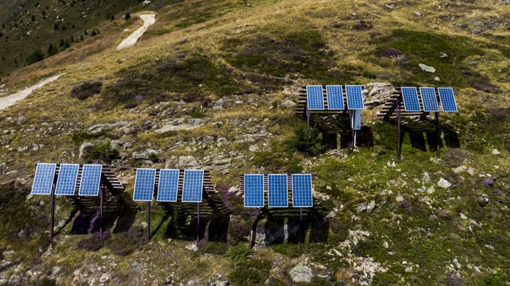Archiv: Viele Beschwerden bei Solar- und Wasserkraftprojekten