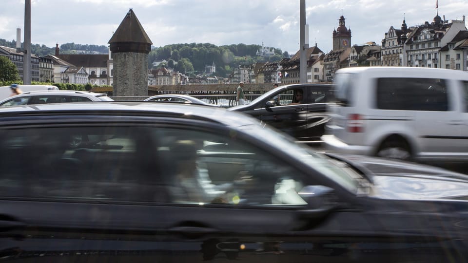 Mehrere Volksinitiativen knöpfen sich in Luzern den Verkehr vor