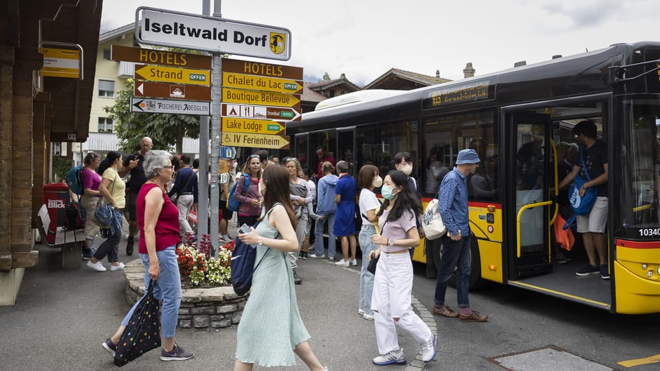 Postauto will den Netflix-Hotspot Iseltwald entlasten