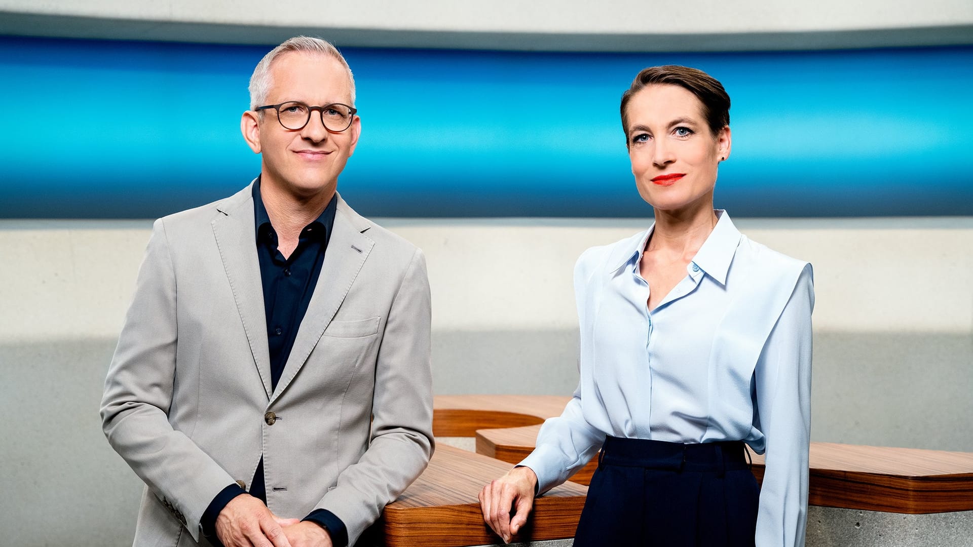 Mit Albert Rösti, Vorsteher Departement für Umwelt, Verkehr, Energie ...
