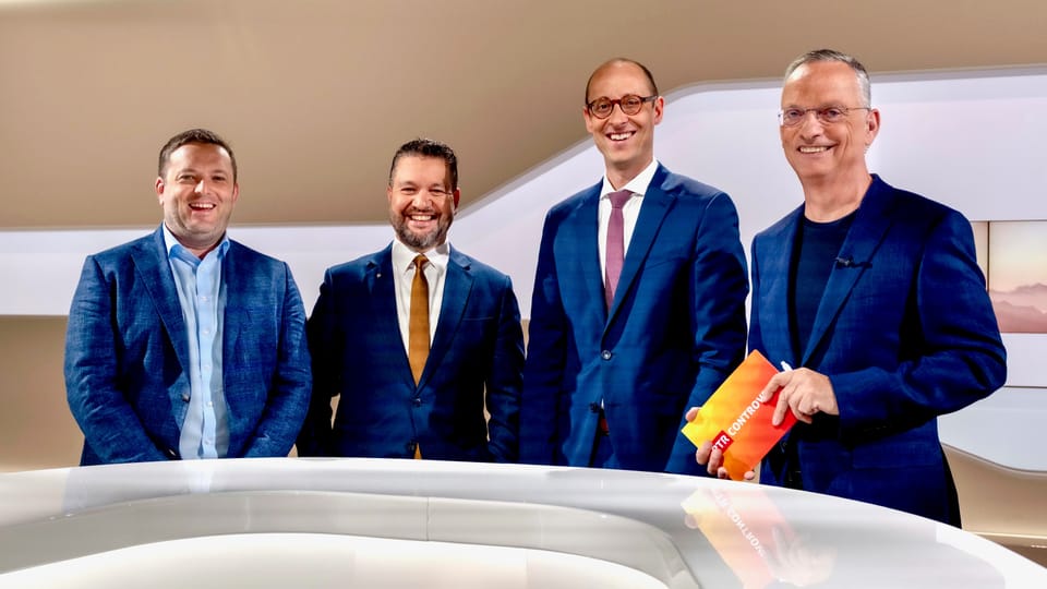 Quant duessan custar radio e televisiun?