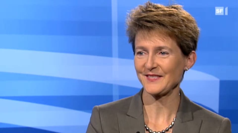Stuhl: Simonetta Sommaruga - Rundschau - Play SRF