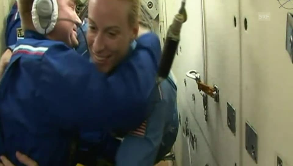 ISS: Ankunft der neuen Crewmitglieder (Originalkommentar)