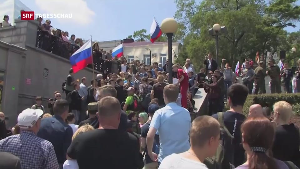 Demos gegen Korruption: Nawalny verhaftet