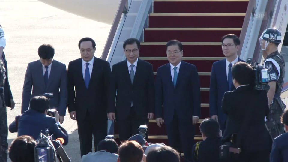 Delegation aus Südkorea vor dem Abflug (unkom.)