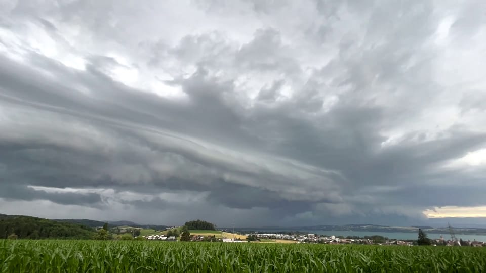 Shelf cloud in Murten/FR, 22. Juni, Philippe Gyarmati