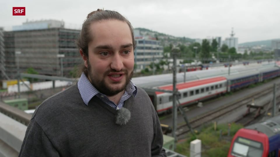 Noam Schaulin, Zentralvorstand Pro Bahn, kritisiert den abnehmenden Service in den Nachtzügen.