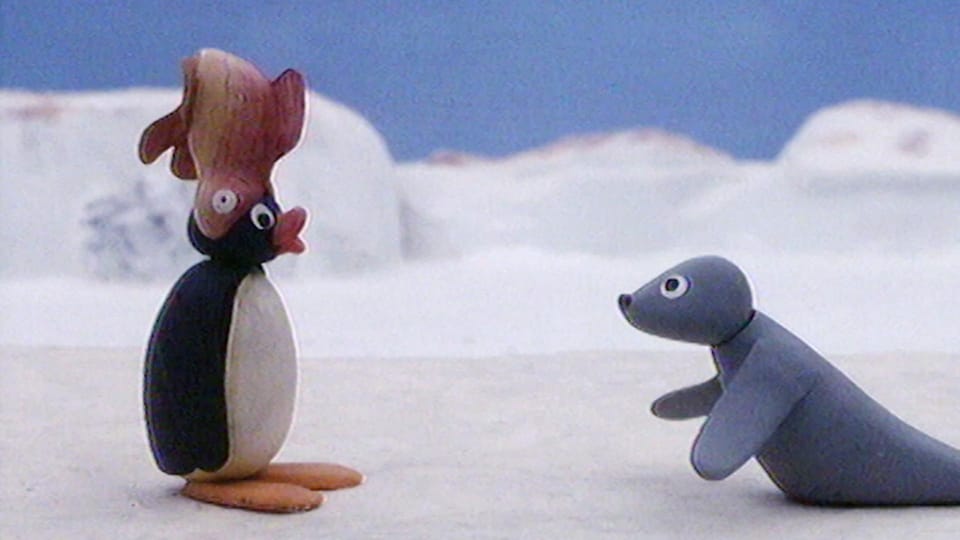 Pingu - Pingu gioca con un pesce - Play RSI
