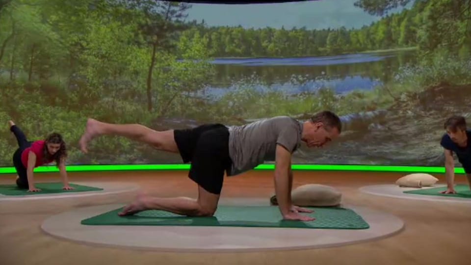 Yoga, puntata 16: gli 8 Passi dello Yoga - articolazione dell’anca; 1-5 - Mezz'ora per voi: Yoga - Play RSI