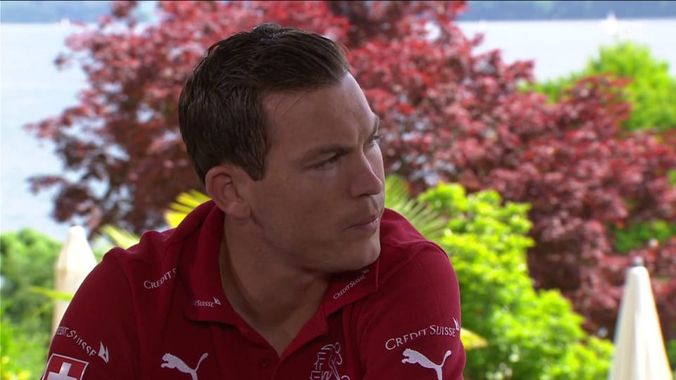 Il collegamento dal ritiro della Nazionale con Stephan Lichtsteiner, 2a ...