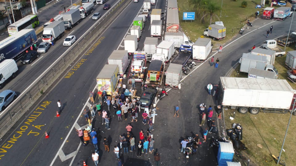 Lastwagenfahrerstreik legt Brasilien lahm