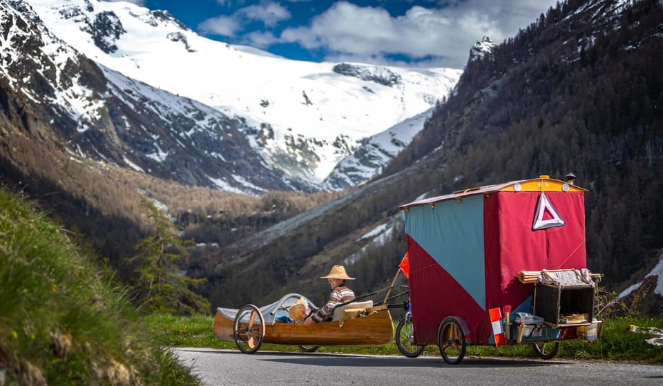 F&eacute;lix et sa poule (Episode 7) - Passe-moi les jumelles - Play RTS