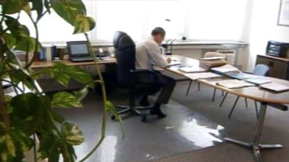 Dur retour à la réalité - Le Téléjournal - Play RTS