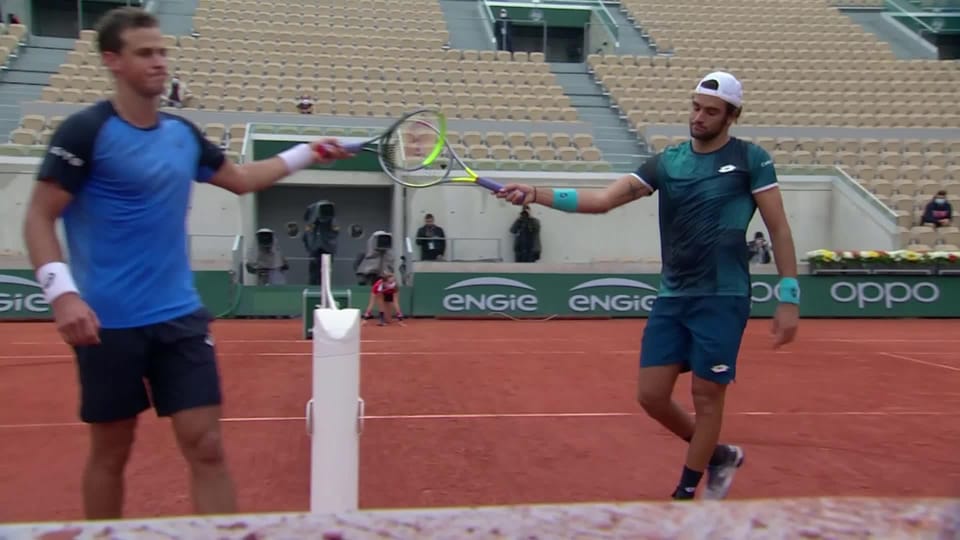1er tour, V.Pospisil (CAN) - M.Berrettini (ITA) 3-6, 1-6, 3-6: débuts ...
