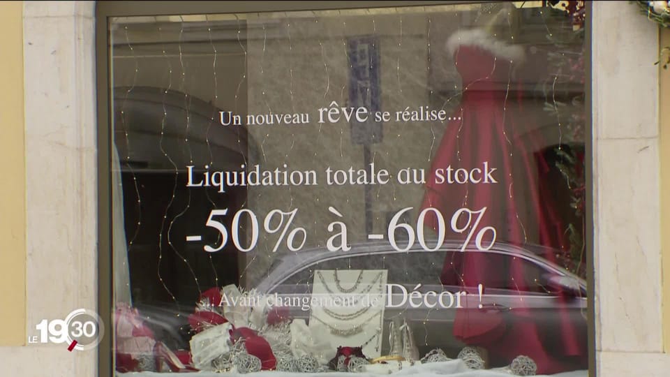 Les milieux économiques suisses redoutent un durcissement des restrictions sanitaires - 19h30 - Play RTS