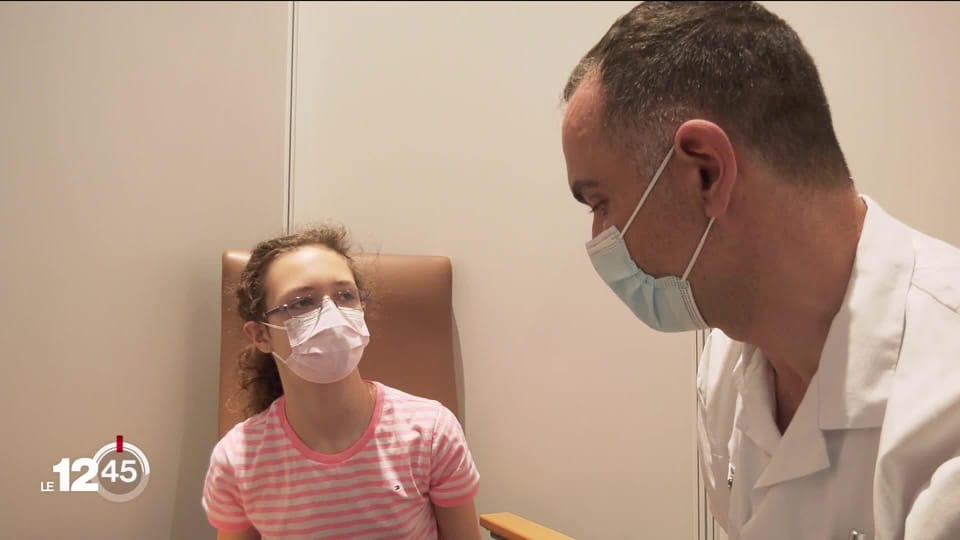 La vaccination des enfants de 5 à 11 ans a débuté ce matin à Genève - 12h45 - Play RTS