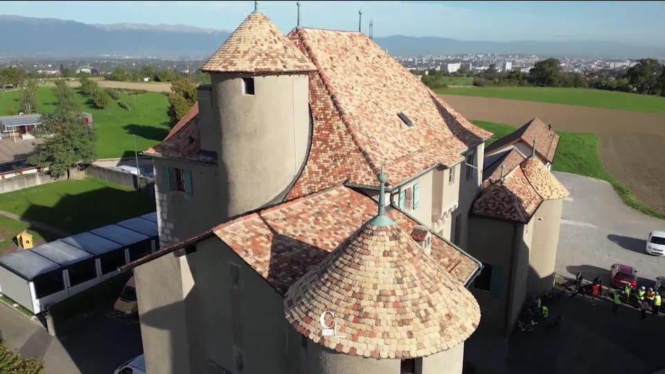 La Commanderie de Compesières (GE), une maison-forte et une église ...