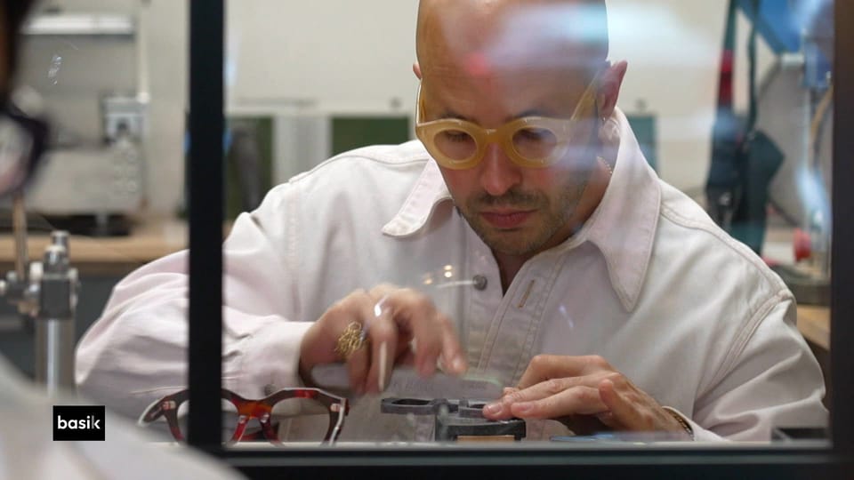 Why glasses are so expensive in Switzerland