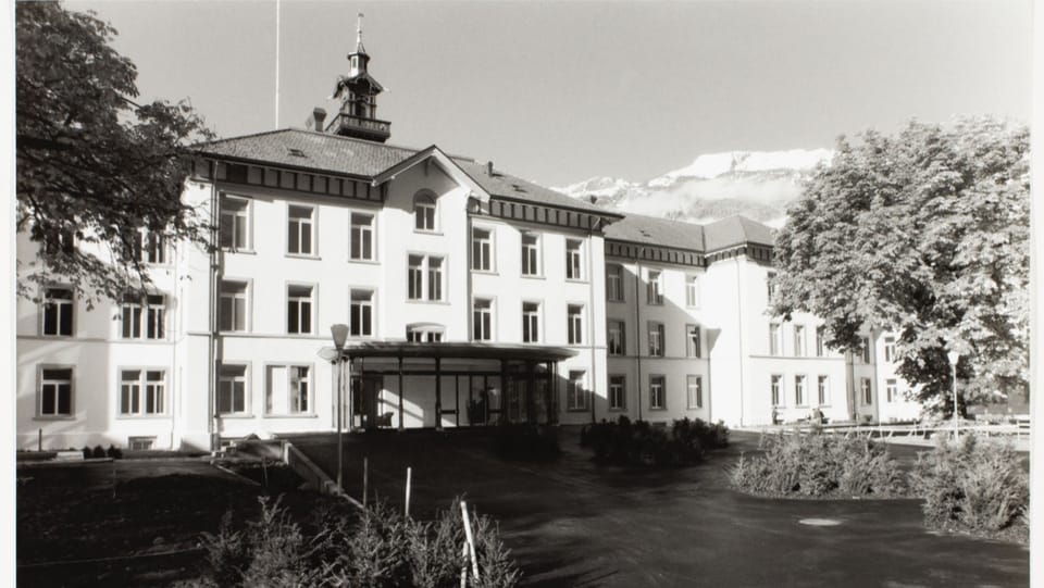 Einblicke in die Psychiatrie in Graubünden – Teil 1 (mit deutschen Untertiteln) 