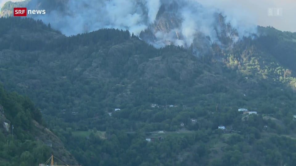 Wallis: Waldbrand oberhalb von Bitsch