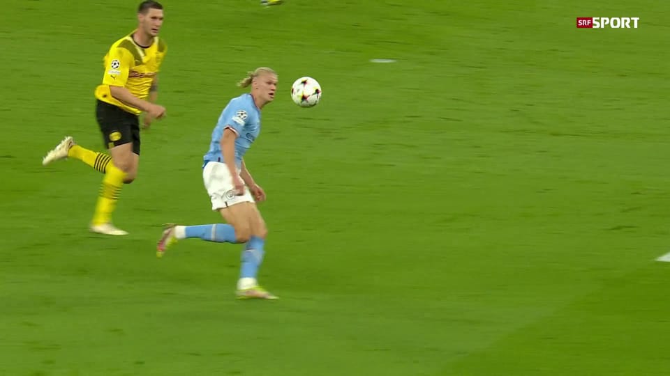 Archiv: Dortmund muss sich gegen City erst spät geschlagen geben