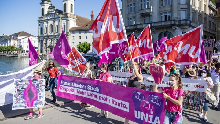 Vor Frauenstreik: SGB-Lohnanalyse kritisiert tiefe Löhne in «Frauenberufen»