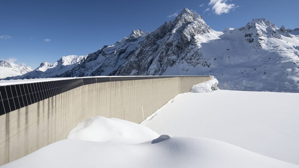 Neue Studie zu alpinen Solaranlagen