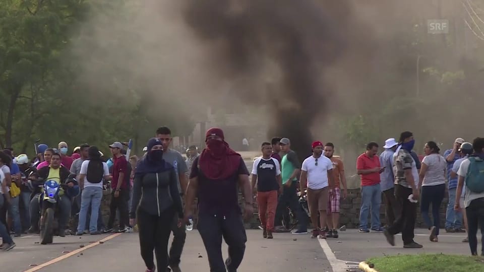 Die Demonstranten blockieren die Strassen Nicaraguas