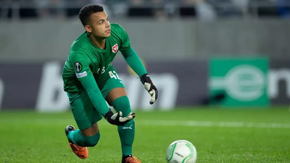 Auf einmal ist der FCVaduzErsatzgoalie fast schon ein Star in