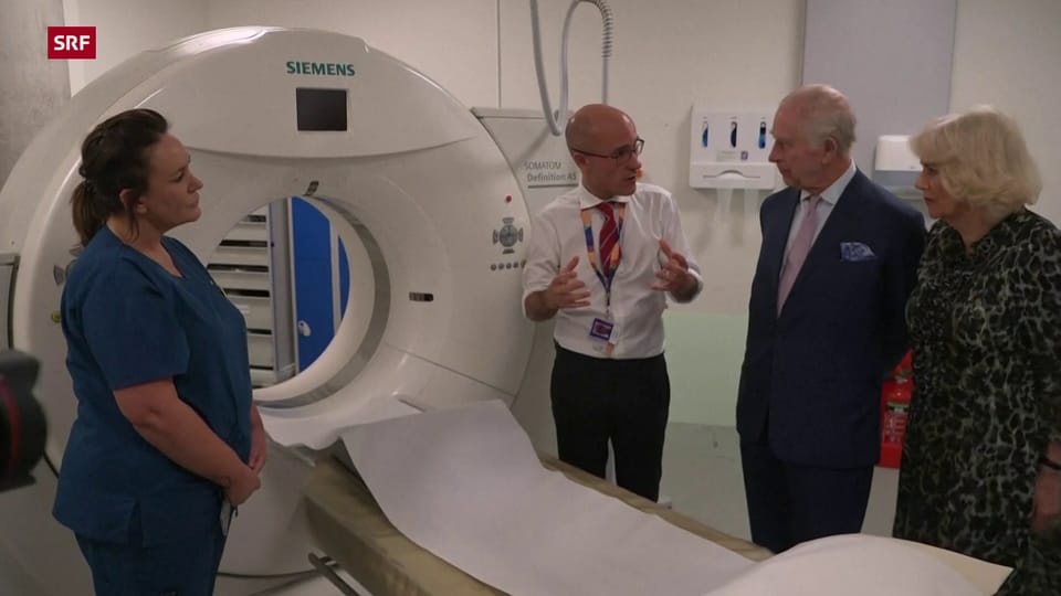 König Charles III. zu Besuch bei einem Krebszentrum in London