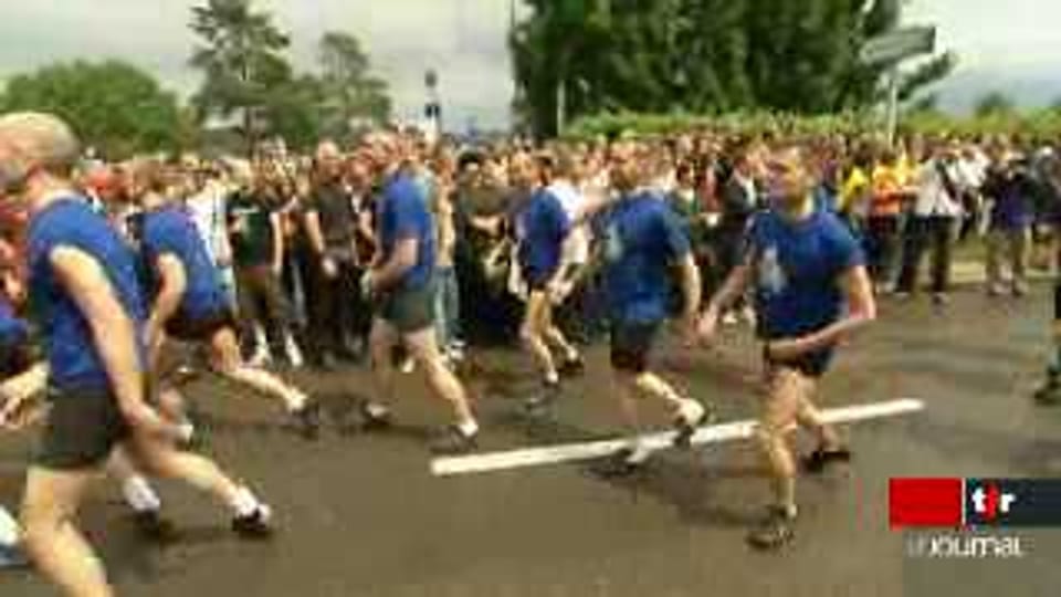 19h30 - Zurich:des dizaines de milliers d'homosexuels et lesbiennes célèbrent l'EuroPride - Play RTS