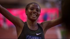 Athl tisme 3000m steeple dames record du monde pour Beatrice