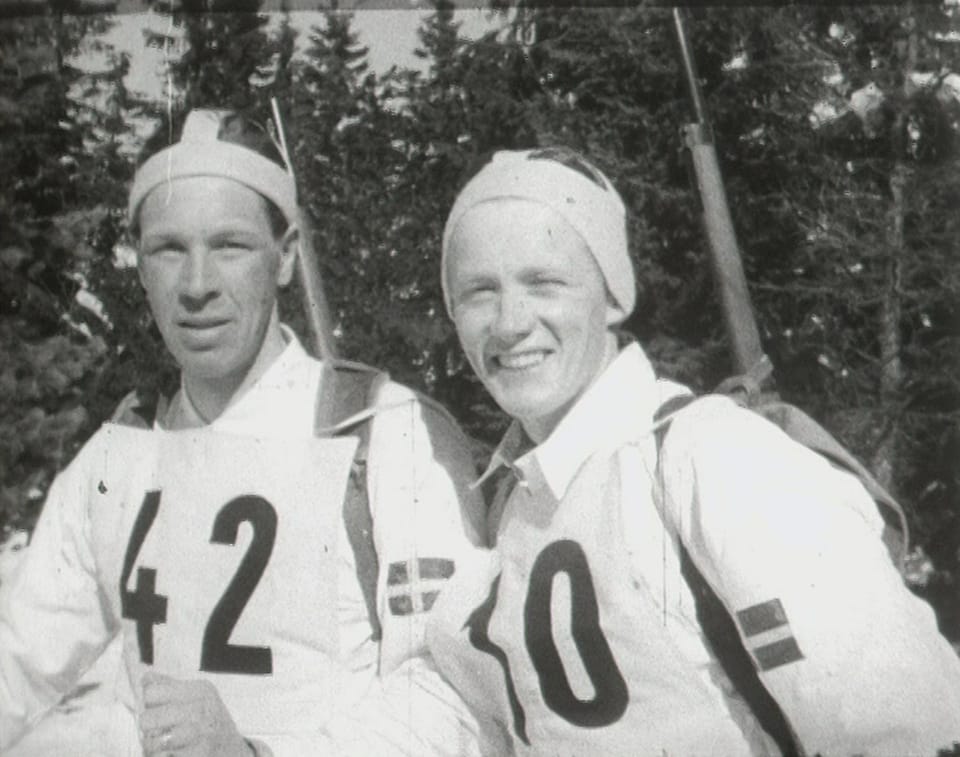 SK882 - INSIGNE SKI BAL DES SCS 1954 MISS SKICLUB | UK