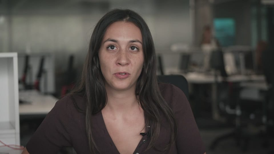 RTS Découverte - La semaine des médias - La journaliste sur les réseaux ...