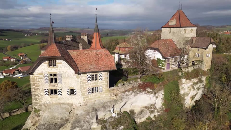 Couleurs d'été - Entrez à l'intérieur du château de Rue pour une visite ...
