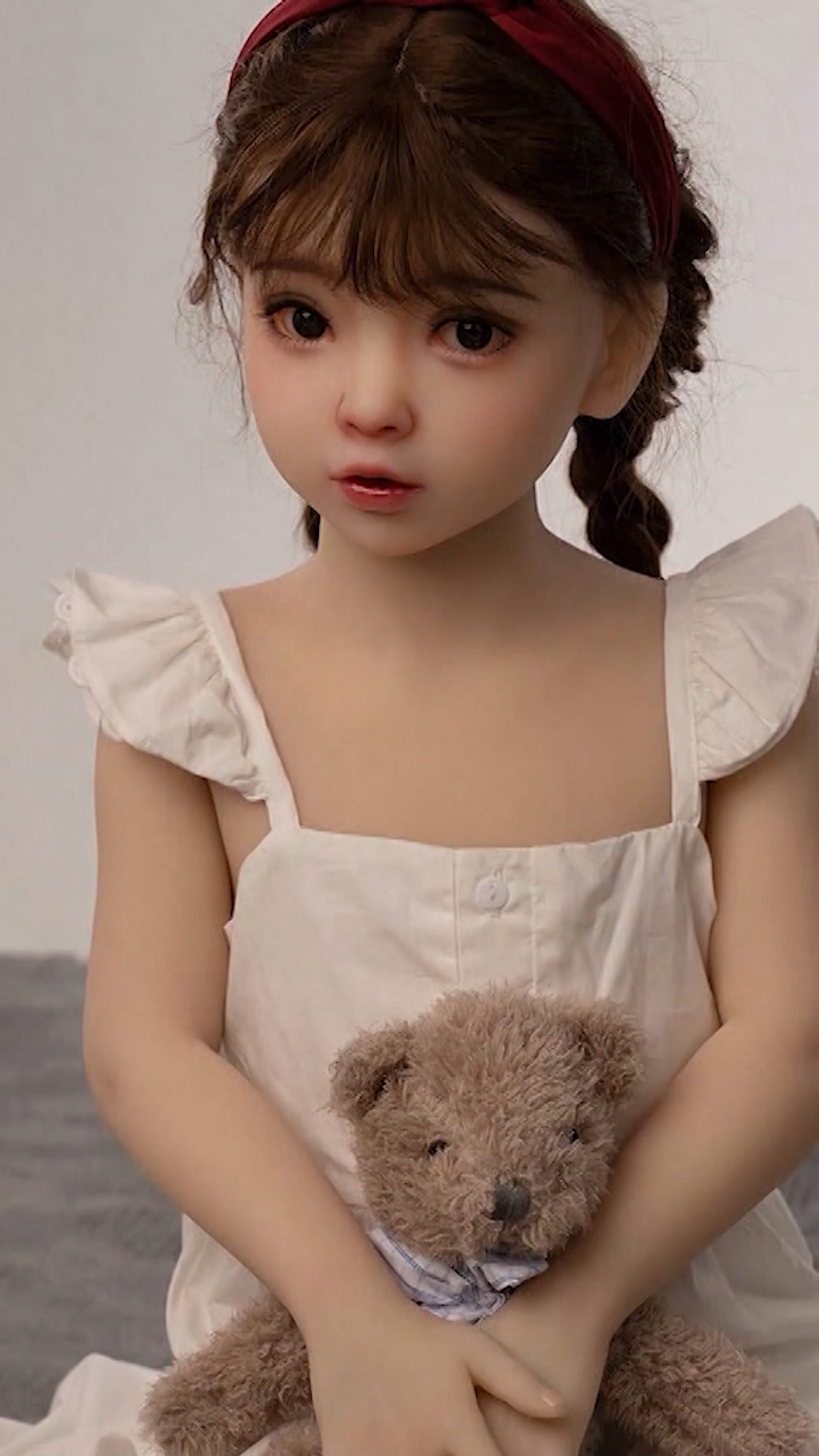 Shein stoppt den Verkauf von Kinder-Sexpuppen - SRF News Videos - Play SRF Shein stoppt den Verkauf von Kinder-Sexpuppen - SRF News Videos - Play SRF