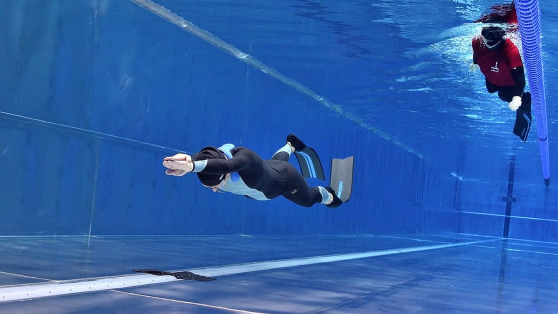 Senza flad – Corina Schmed va als cunfins