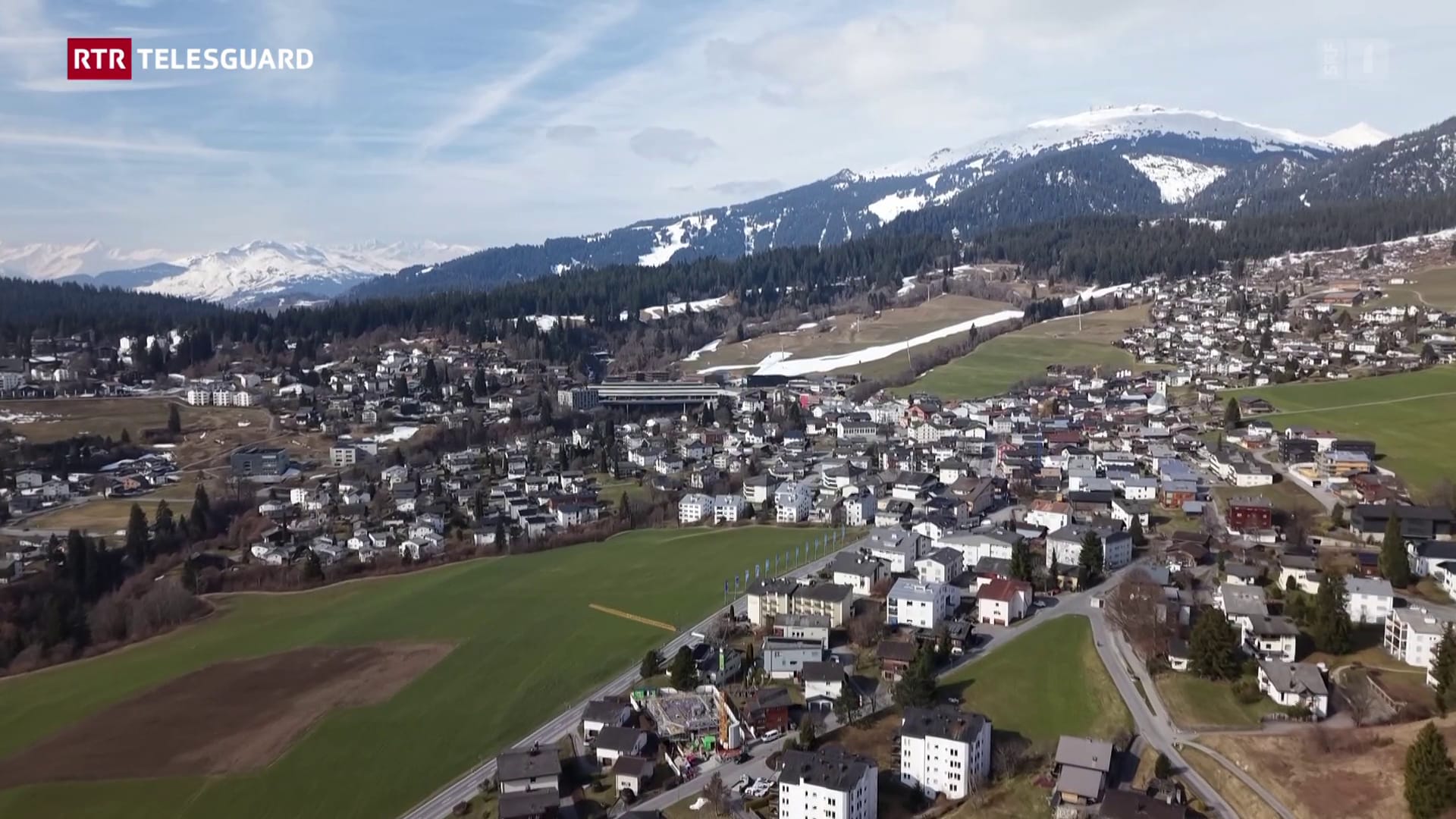 6 giuvnas e giuvens tschertgan interessents per ina cooperativa per spazi d'abitar pajabel