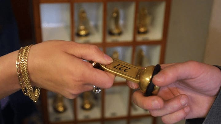 «Espresso Aha!»: Hotelschlüssel an der Reception abgeben?