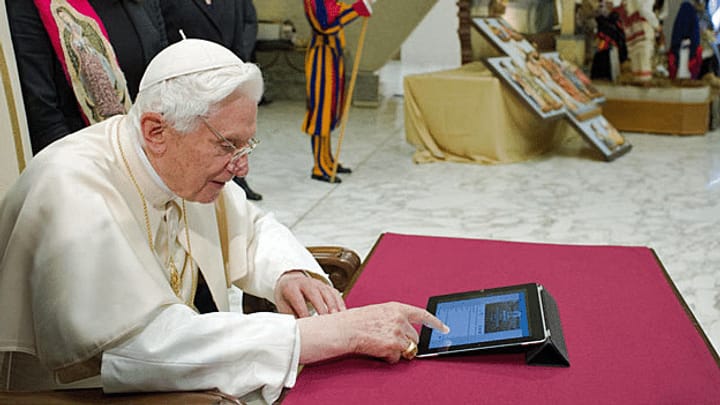Papst Benedikt XVI twittert