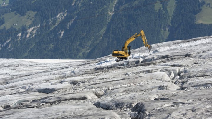 Archiv: Baut Zermatt eine illegale Weltcup-Strecke?