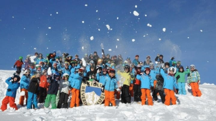 Tusaun: 100 onns club da skis Beverin