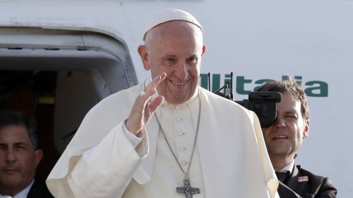 Il process sinodal da Papa Francestg e l'uvestgieu da Cuira