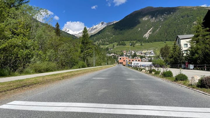 Preparativas per il Tour de Suisse a La Punt