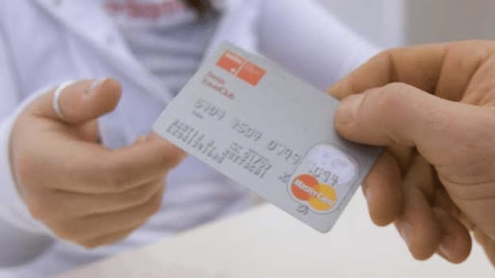 Kreditkarte im Ausland: Lokale Währung wählen