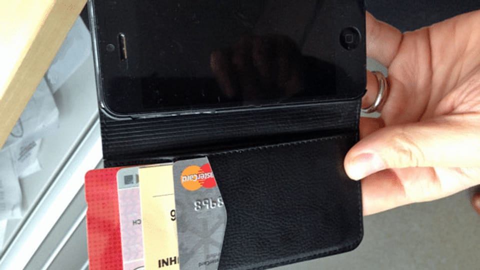 Handyhülle mit Magnetlasche: Schädlich für die Bezahlkarte?