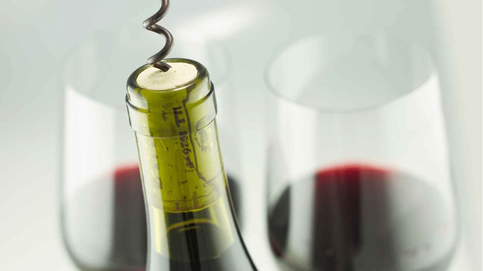 Zapfengeld: Mit dem eigenen Wein ins Restaurant
