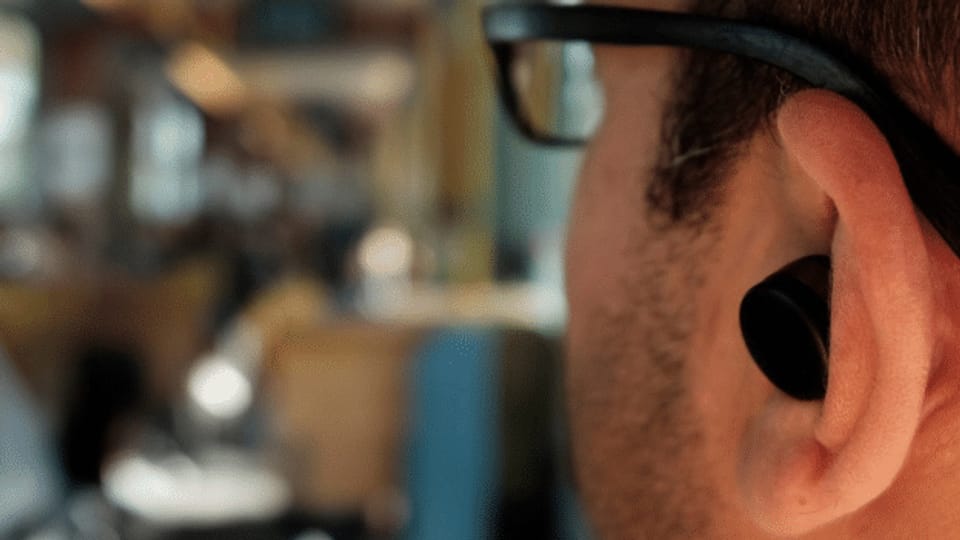 Earbuds: Ein Computer im Ohr lässt nur hören, was wir wollen