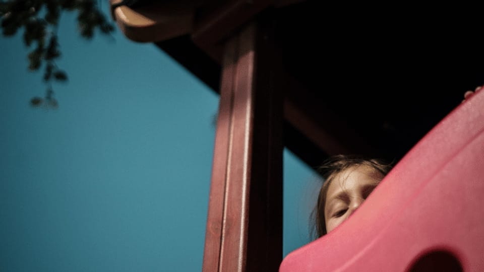 Unter dem Radar: Sans-Papiers-Kinder in der Schweiz