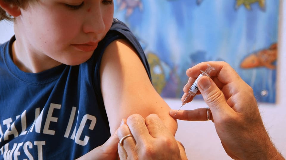Zeckenimpfung: Krankenkassen zahlen nur, wenn sie ein Arzt macht